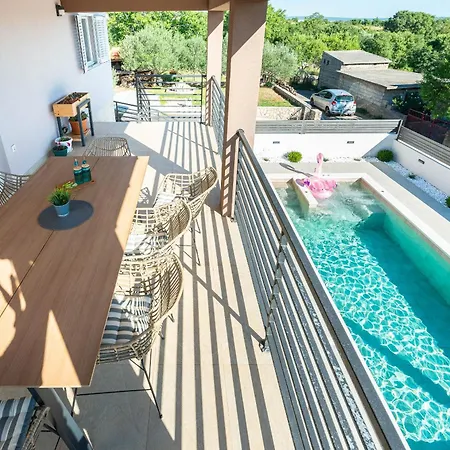 Cvita With Pool * Slivnica